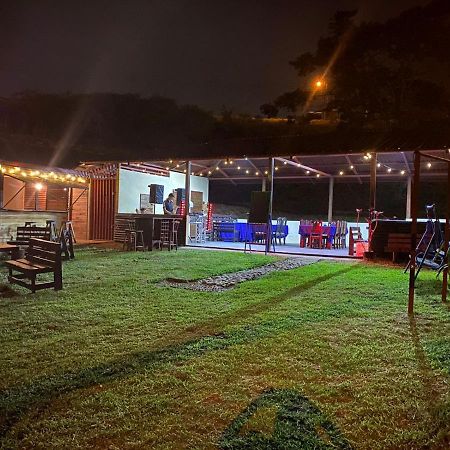 Aparthotel Quinta Bella Vista Cartago Exteriér fotografie