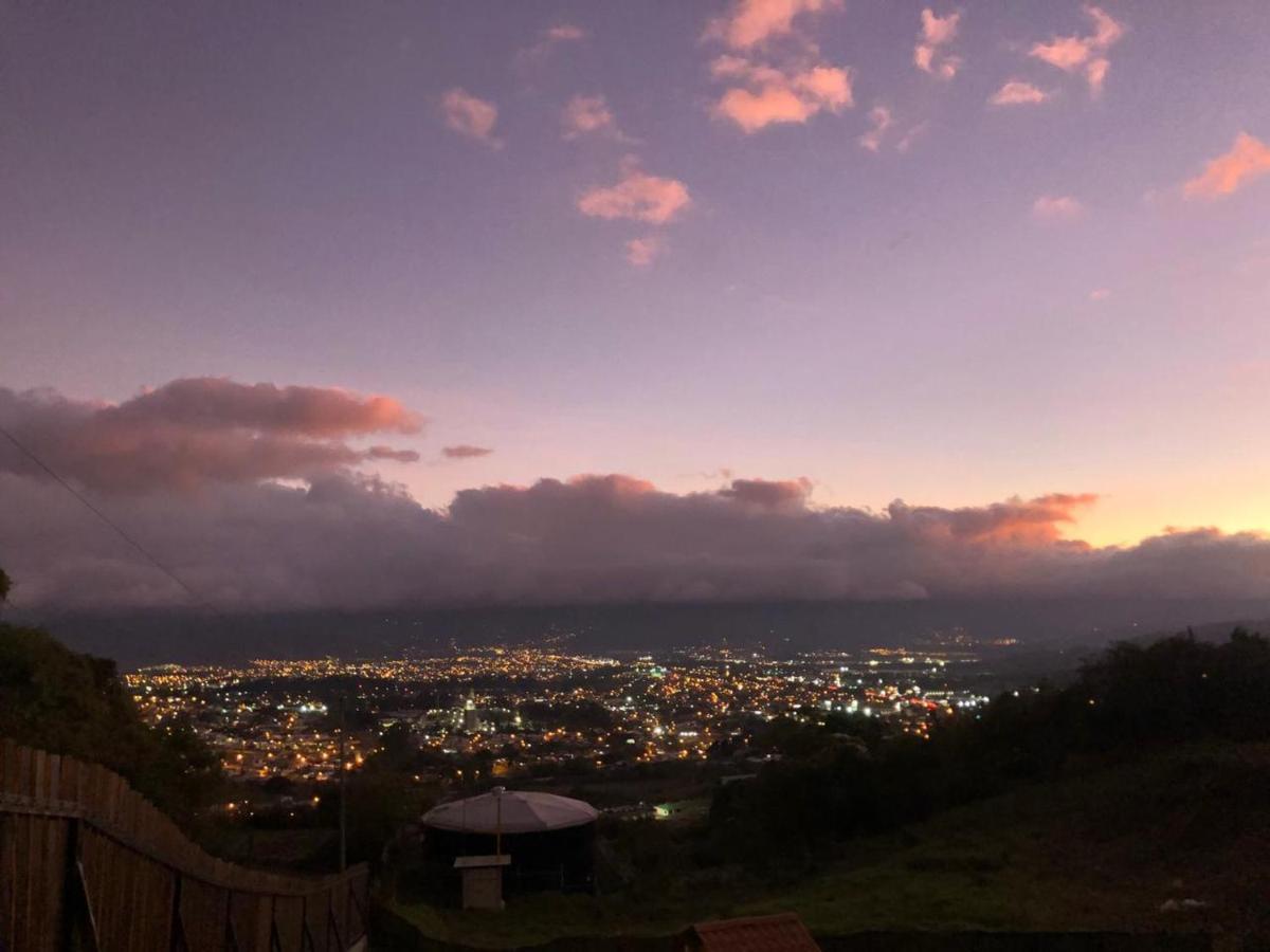 Aparthotel Quinta Bella Vista Cartago Exteriér fotografie
